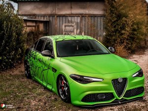 Alfa Romeo Giulia Front Spoiler - Carbon Fiber - Italia Style - Stile Italia - Sport/ Ti/ Veloce - V3 Alfa Romeo Giulia Front Spoiler - Carbon Fiber - Italia Style - Stile Italia - Sport/ Ti/ Veloce - V3